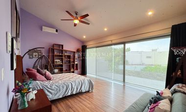 Venta de Casa en Coto Alcazar Oriente de lujo en Zona Dorada Andares Zapopan