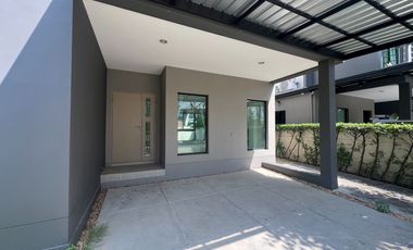 Rare item! with a ground-floor bedroom Townhome for sale Baan Klang Muang The Edition Rama 9-Onnut