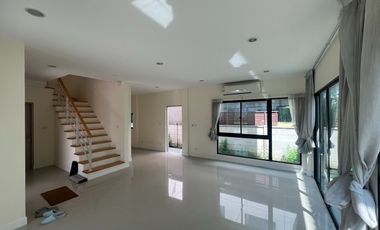 Rare item! with a ground-floor bedroom Townhome for sale Baan Klang Muang The Edition Rama 9-Onnut