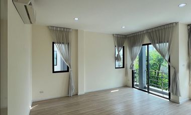 Rare item! with a ground-floor bedroom Townhome for sale Baan Klang Muang The Edition Rama 9-Onnut
