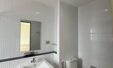 Rare item! with a ground-floor bedroom Townhome for sale Baan Klang Muang The Edition Rama 9-Onnut