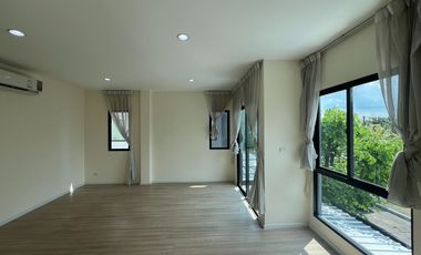 Rare item! with a ground-floor bedroom Townhome for sale Baan Klang Muang The Edition Rama 9-Onnut