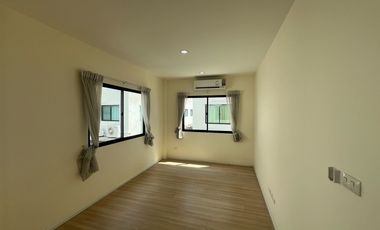 Rare item! with a ground-floor bedroom Townhome for sale Baan Klang Muang The Edition Rama 9-Onnut