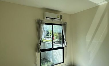 Rare item! with a ground-floor bedroom Townhome for sale Baan Klang Muang The Edition Rama 9-Onnut