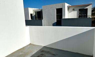 CASA DE VENTA EN CARCELÉN, A POCOS METROS DE LA AV. Simón Bolívar