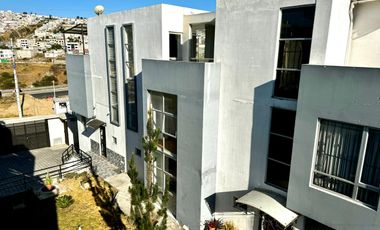CASA DE VENTA EN CARCELÉN, A POCOS METROS DE LA AV. Simón Bolívar