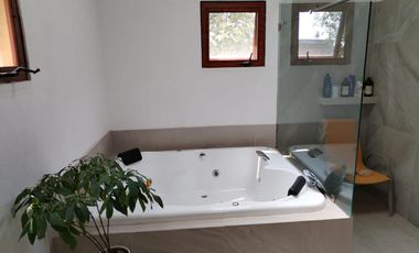 Casa en venta en Tequisquiapan, excelente ubicación.