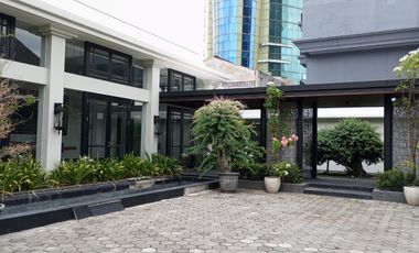 DIJUAL / DISEWAKAN GEDUNG RAYA DIPONEGORO PARKIRAN LUAS