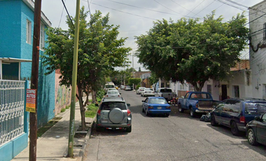 VENTA DE CASA ADJUDICADA EN DEMOSTENES, GUADALAJARA, JALISCO.