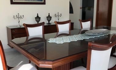 Remodelada 3 frentes hermoso jardín