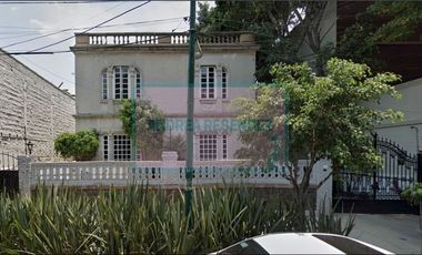 VENDO CASA EN LA ROMA NORTE