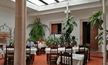 CASA COLONIAL EN CENTRO HISTORICO, MORELIA, MICHOACAN