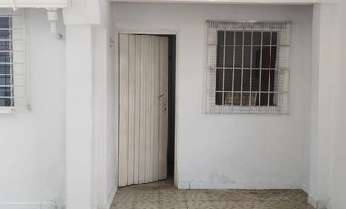 VENDO CASA  ESQUINERA BARRIO LA RIVERA 2  NTE DE CALI