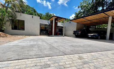 CASA EN VENTA MERIDA YUCATAN , CON VISTA AL CAMPO DE GOLF LA CEIBA UNA PLANTA