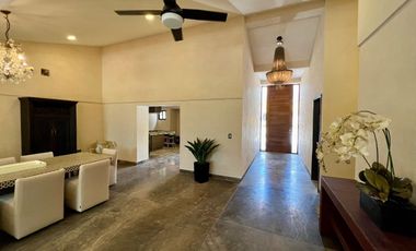 CASA EN VENTA MERIDA YUCATAN , CON VISTA AL CAMPO DE GOLF LA CEIBA UNA PLANTA
