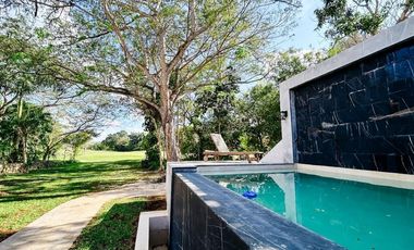 CASA EN VENTA MERIDA YUCATAN , CON VISTA AL CAMPO DE GOLF LA CEIBA UNA PLANTA