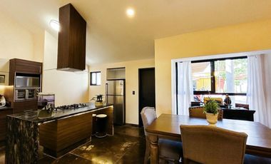 CASA EN VENTA MERIDA YUCATAN , CON VISTA AL CAMPO DE GOLF LA CEIBA UNA PLANTA