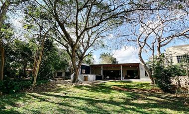 CASA EN VENTA MERIDA YUCATAN , CON VISTA AL CAMPO DE GOLF LA CEIBA UNA PLANTA