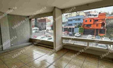 Se vende departamento en calle cerrada en Colinas del Sur