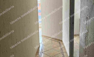 Se vende departamento en calle cerrada en Colinas del Sur