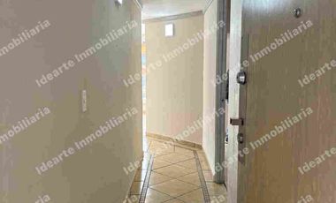 Se vende departamento en calle cerrada en Colinas del Sur