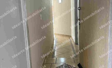 Se vende departamento en calle cerrada en Colinas del Sur