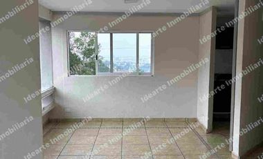 Se vende departamento en calle cerrada en Colinas del Sur