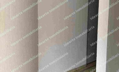 Se vende departamento en calle cerrada en Colinas del Sur