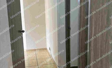 Se vende departamento en calle cerrada en Colinas del Sur