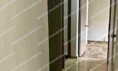 Se vende departamento en calle cerrada en Colinas del Sur