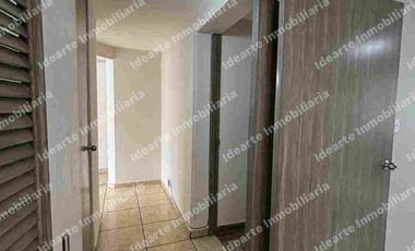 Se vende departamento en calle cerrada en Colinas del Sur