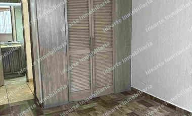 Se vende departamento en calle cerrada en Colinas del Sur