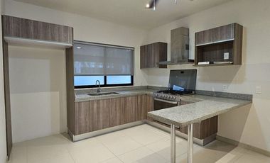 CASA EN VENTA EN MERIDA YUCATAN , TEMOZON 4 RECAMARAS