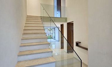 CASA EN VENTA EN MERIDA YUCATAN , TEMOZON 4 RECAMARAS