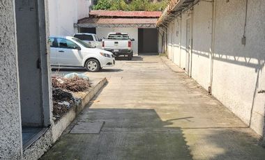 Bodega comercial muy cerca de periferico