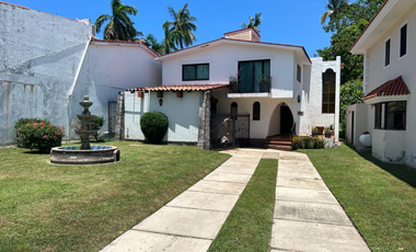 Amplia Casa Privada en el Campo de Golf El Cid a la Venta