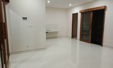 New Minimalist House 6 meters Road Sesetan Denpasar