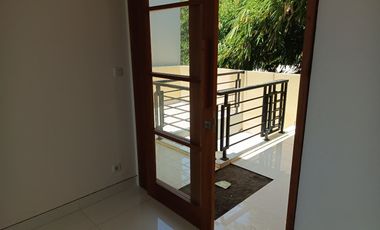New Minimalist House 6 meters Road Sesetan Denpasar