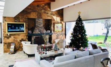 Venta de Casa de Un Piso en Haras Del Bosque Quintas Ecuestres