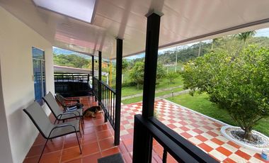 CASA CAMPESTRE MONIQUIRA VENTA