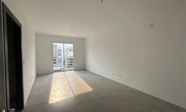 Casa en venta en Porton del Rio, cerca del colegio Torremar