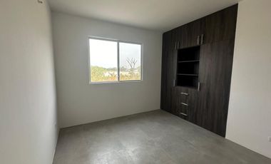 Casa en venta en Porton del Rio, cerca del colegio Torremar