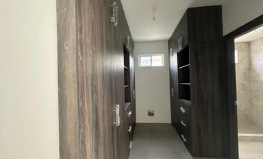Casa en venta en Porton del Rio, cerca del colegio Torremar