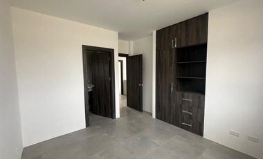 Casa en venta en Porton del Rio, cerca del colegio Torremar