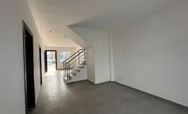 Casa en venta en Porton del Rio, cerca del colegio Torremar