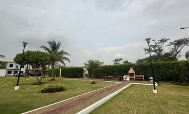 Casa en venta en Porton del Rio, cerca del colegio Torremar