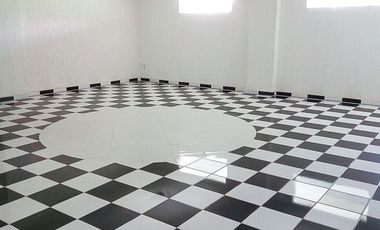 RENTO EDIFICO COMPLETO O POR PISO COMERCIAL SOBRE AVENIDA