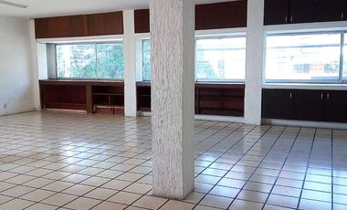 RENTO EDIFICO COMPLETO O POR PISO COMERCIAL SOBRE AVENIDA