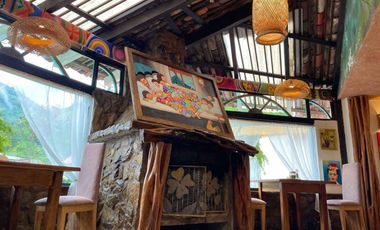 VENTA  HOTEL, RESTAURANT / BAÑOS DE AGUA SANTA - SECTOR RÍO VERDE