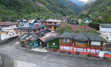VENTA  HOTEL, RESTAURANT / BAÑOS DE AGUA SANTA - SECTOR RÍO VERDE